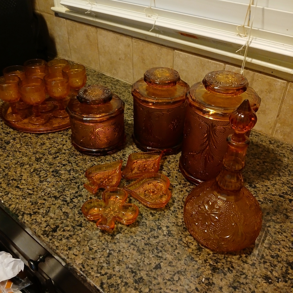 BEAUTIFUL INDIAN AMBER GLASS